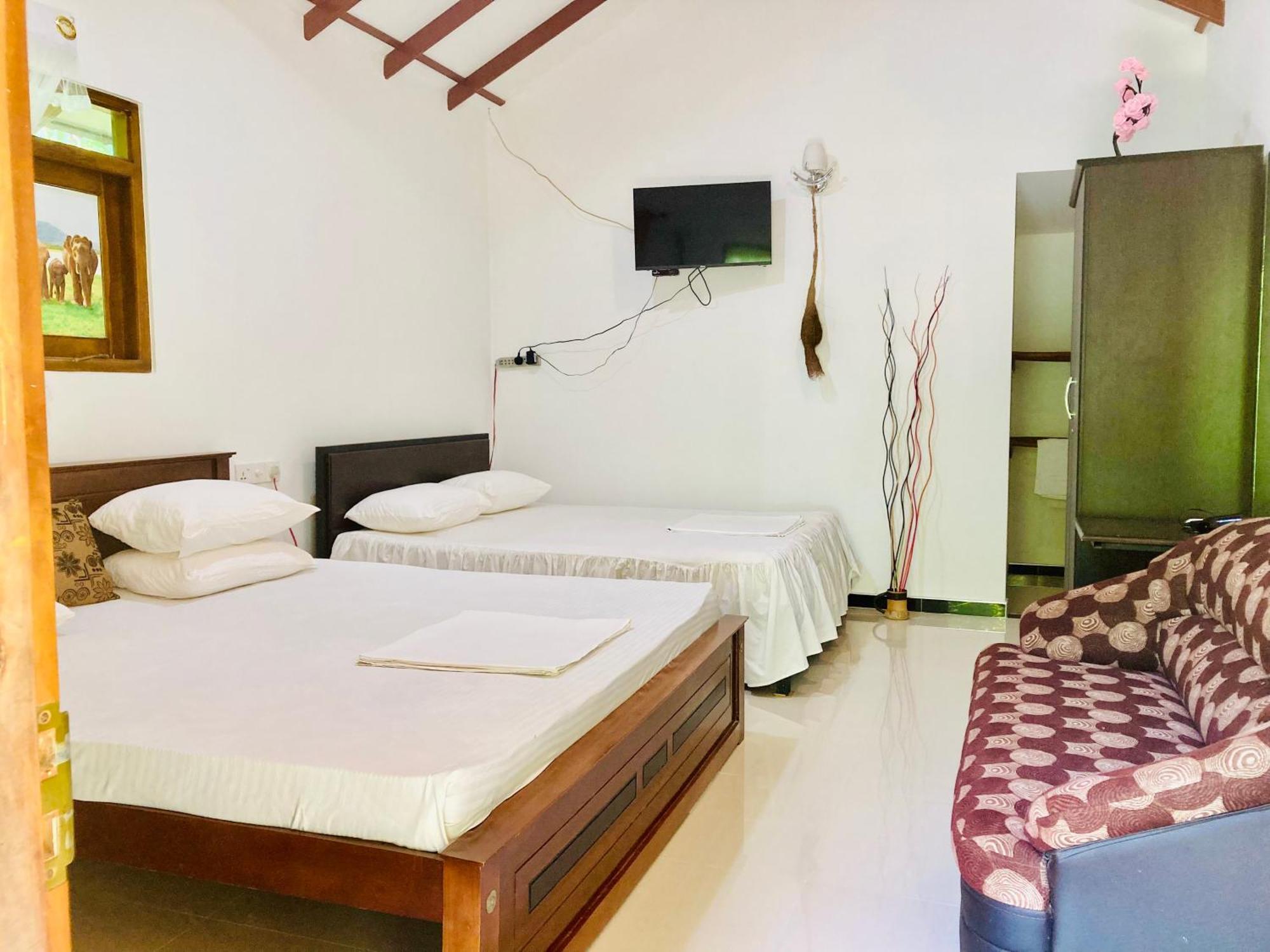 Suncity Privacy Cottages Udawalawe Ngoại thất bức ảnh