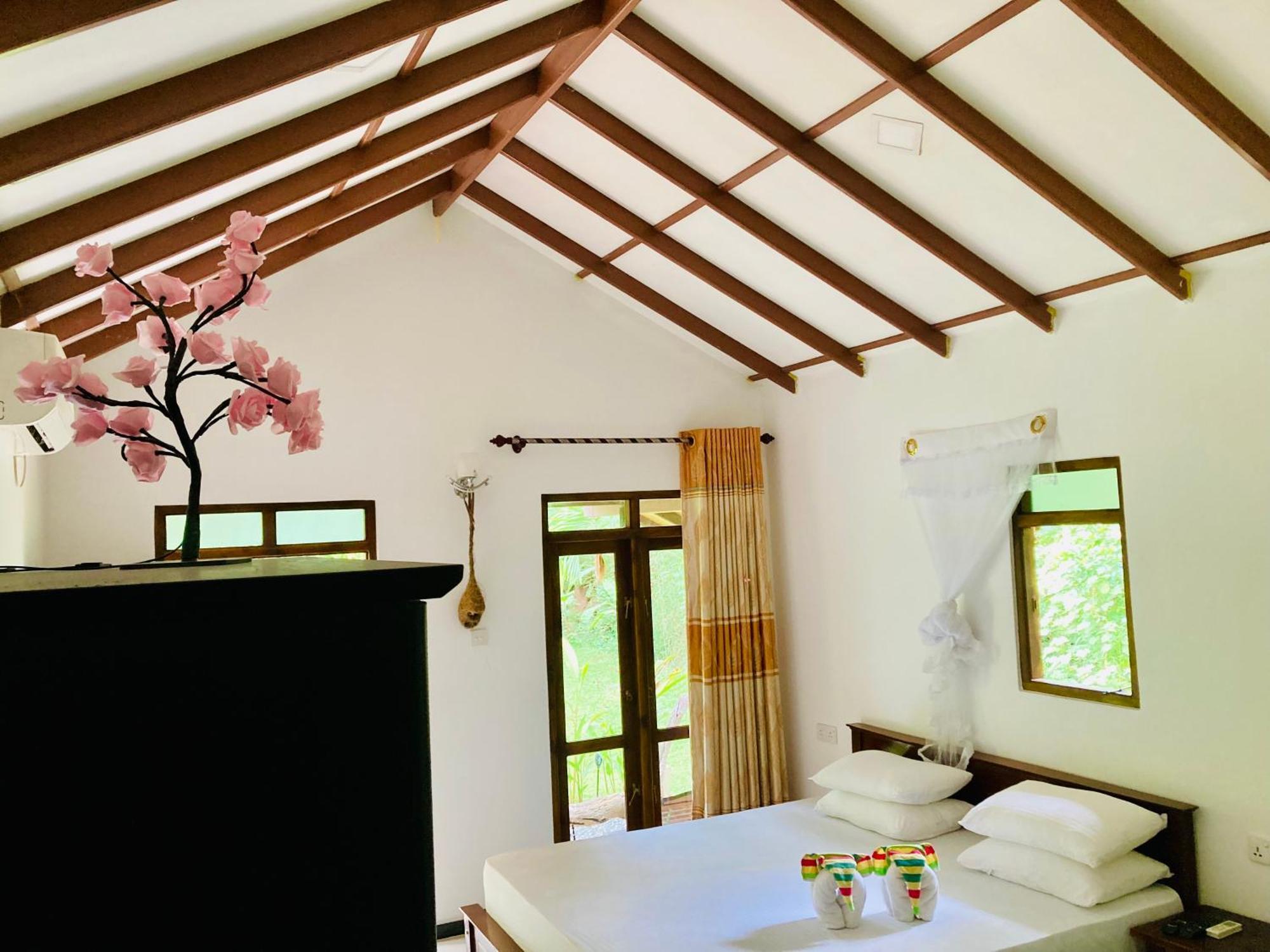 Suncity Privacy Cottages Udawalawe Ngoại thất bức ảnh